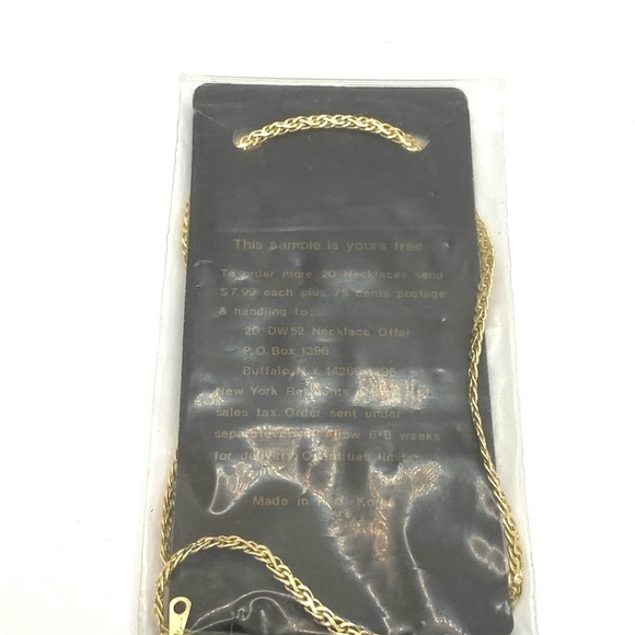 Necklace Gold Tone 19.5” Flat Decorative Chain - Picture 7 of 11